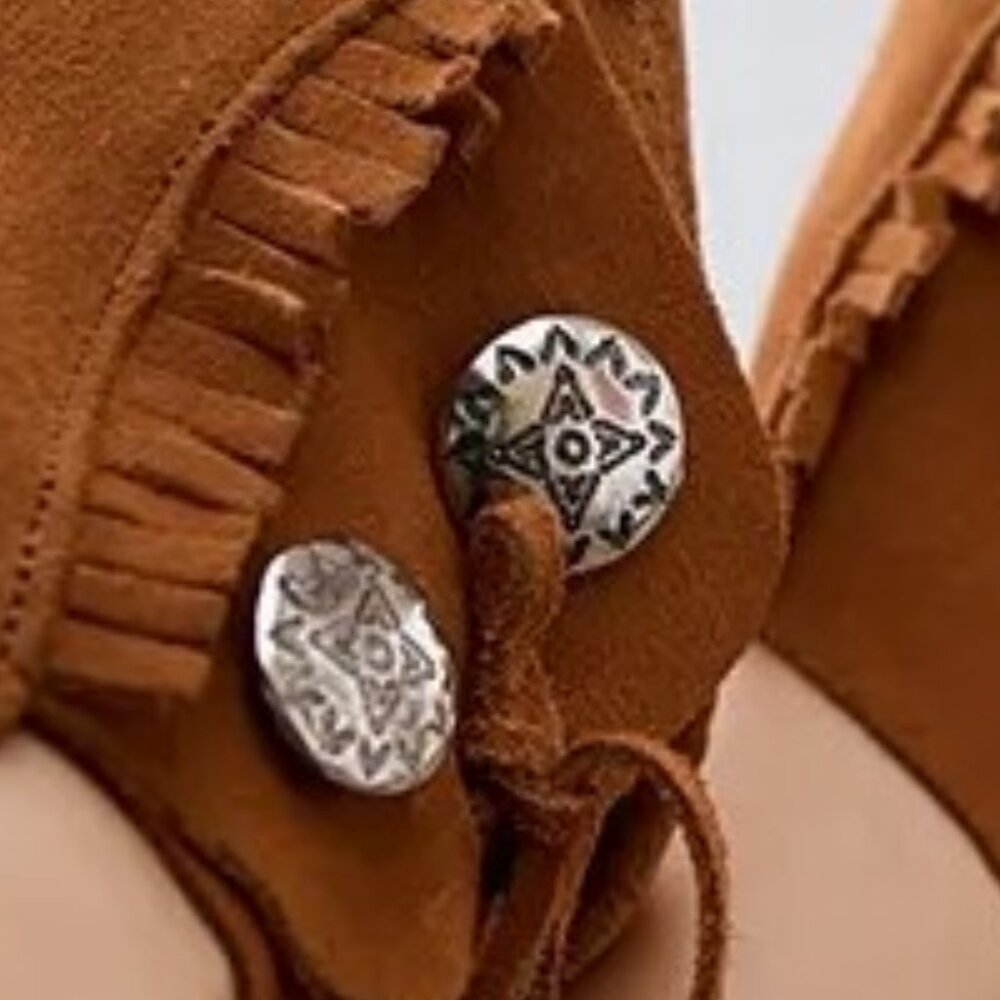 Minnetonka Fringe Suede Hard Sole Moccasin Hippie Boho Moccasins